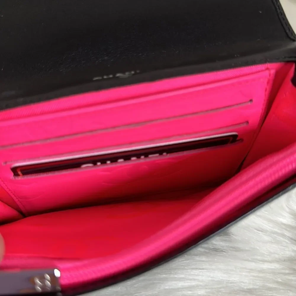 💯Authentic Chanel Cambon Bifokd Wallet🍀 - Picture 13 of 14